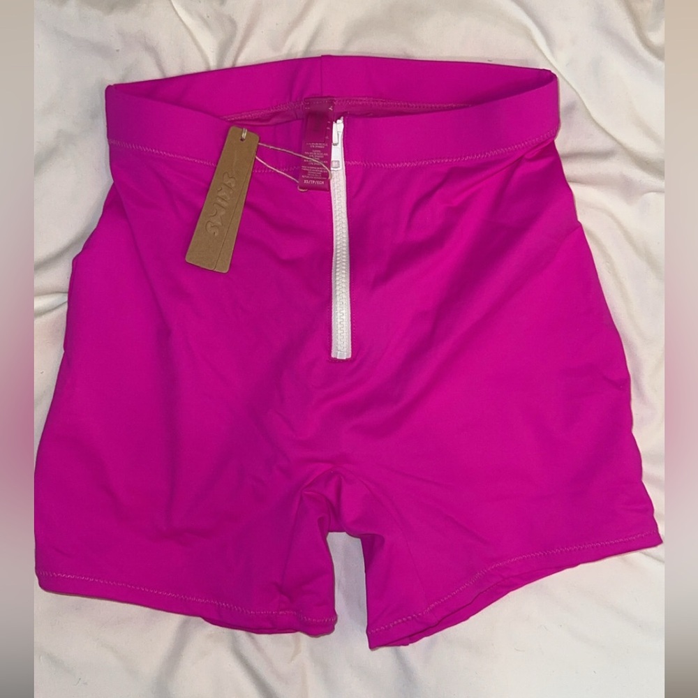 NWT Skims Taffy Swim Shorts Size XS